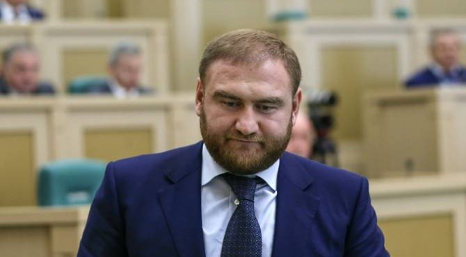 Задержан сенатор от Карачаево-Черкесии Рауф Арашуков