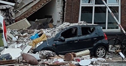 Жилой дом рухнул после взрыва в Гааге