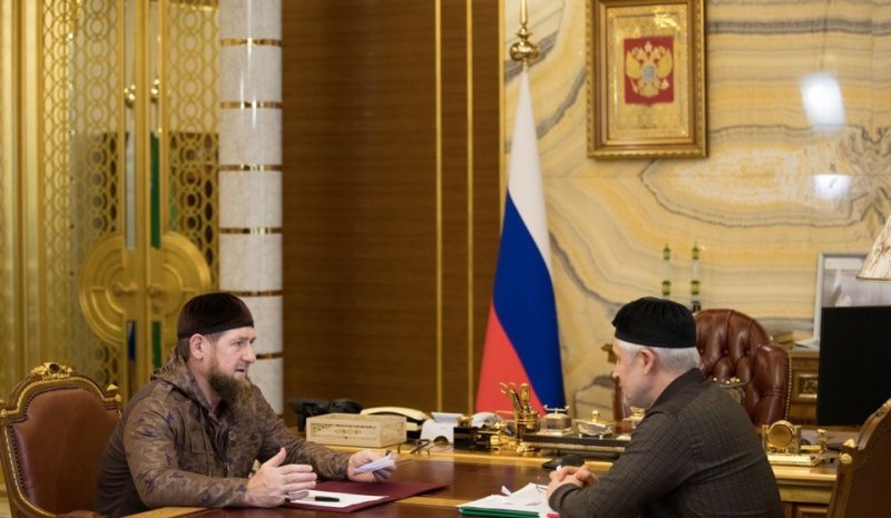 ЧЕЧНЯ. Р. Кадыров обсудил с М. Хучиевым итоги участия Чеченской Республики в Российском инвестиционном форуме в Сочи