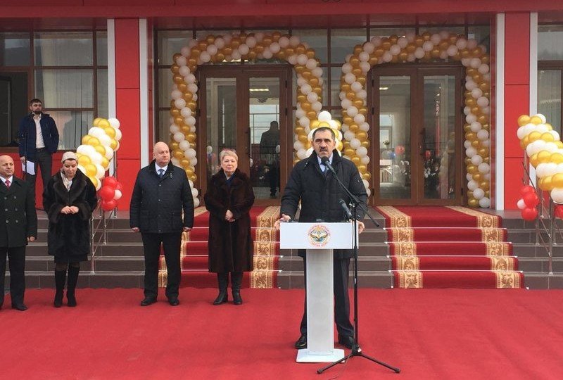 ИНГУШЕТИЯ. Евкуров и два федеральных министра открыли новую школу в Ингушетии