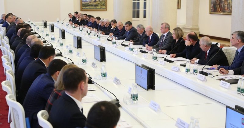КБР. Казбек Коков провел заседание Совета при Главе КБР по инвестициям и предпринимательству
