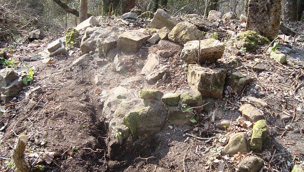 КРАСНОДАР. Неподалеку от  Дагомыса обнаружены остатки старого храма
