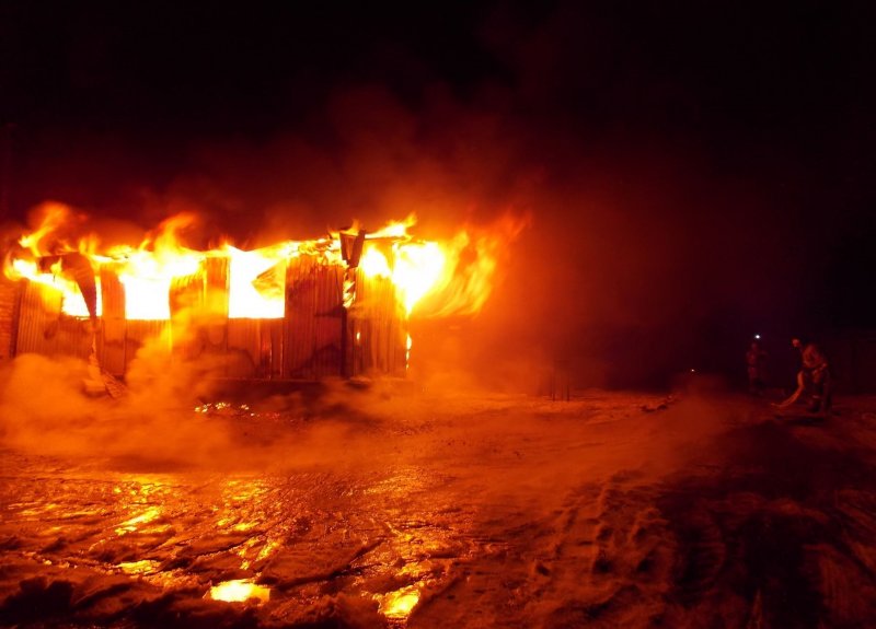 КРАСНОДАР. В Краснодаре в вагончике-бытовке заживо сгорел 2-летний мальчик