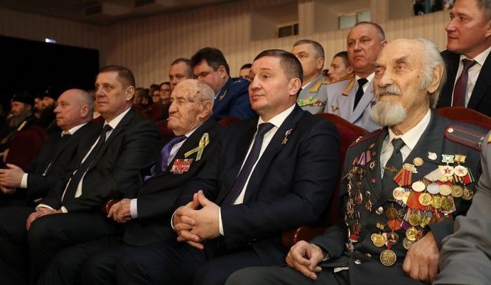 ВОЛГОГРАД. Губернатор поздравил ветеранов и гостей легендарного Сталинграда