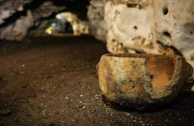 Археологи нашли в таинственных пещерах сотни ритуальных артефактов древней цивилизации