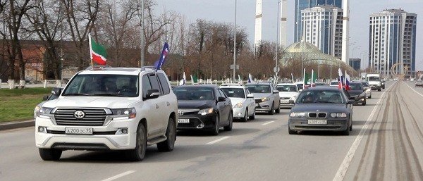 ЧЕЧНЯ. Аргунские партийцы организовали автопробег в честь Дня  Конституции ЧР