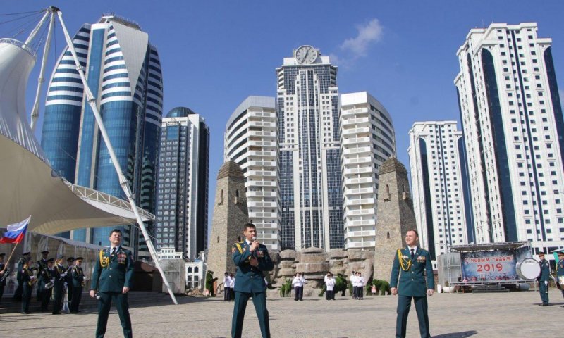 ЧЕЧНЯ. Концертный тур Ансамбля СКФО Нацгвардии РФ стартует в Грозном
