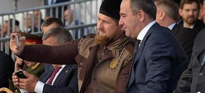 ЧЕЧНЯ. Р. Кадыров поздравил Р. Темрезова с деньком рождения