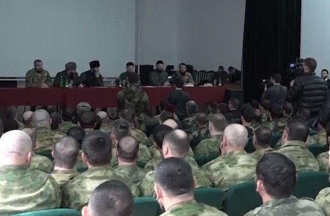 ЧЕЧНЯ. Р. Кадыров представил личному составу батальона «Юг» нового командира Хусейна Межидова