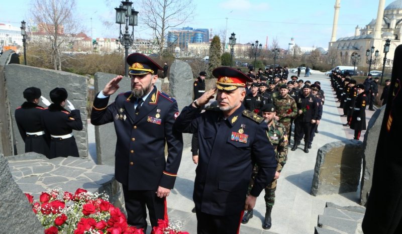 ЧЕЧНЯ.  В Грозном почтили память погибших сотрудников Росгвардии