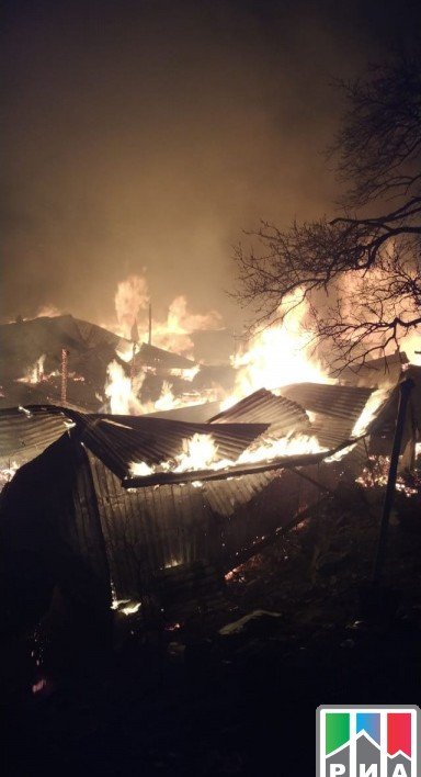 ДАГЕСТАН. 15 домов горят в Цумадинском районе Дагестана