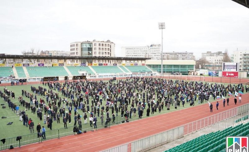 ДАГЕСТАН. На стадионе имени Елены Исинбаевой в Махачкале состоялась самая масштабная зарядка в республике