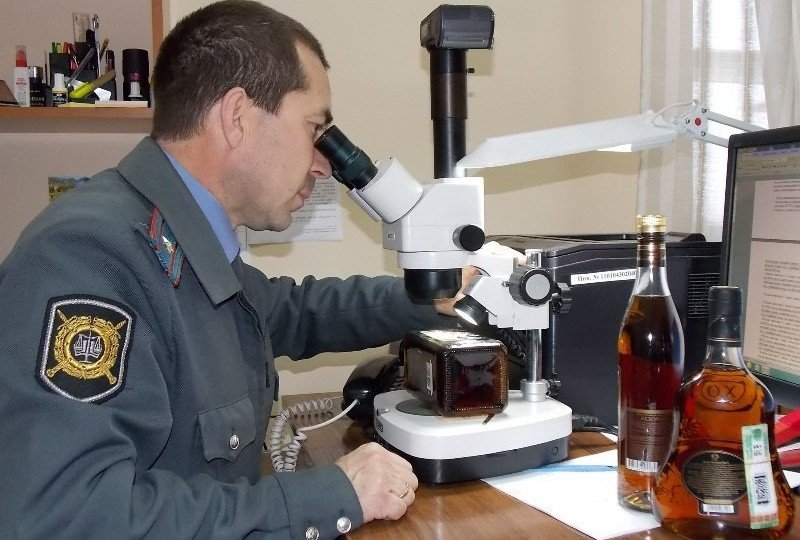 ИНГУШЕТИЯ. Грузовик с 5, 5 тоннами паленой водки задержан на посту в Ингушетии