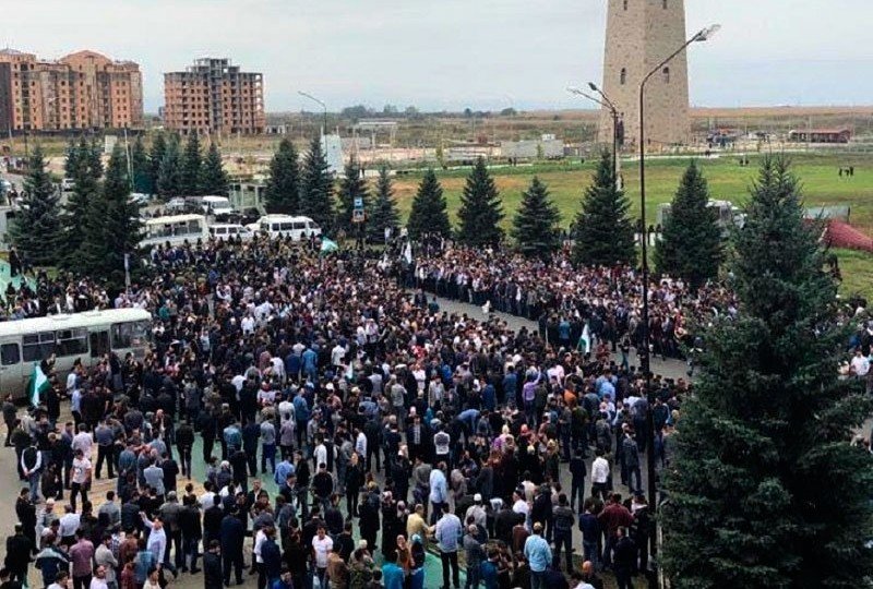 ИНГУШЕТИЯ. Уважаемые граждане! МВД Ингушетии информирует, что безопасность на территории проведения санкционированного митинга находится под усиленным контролем полиции