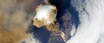Эксперты предсказали гигантское извержение подводного вулкана