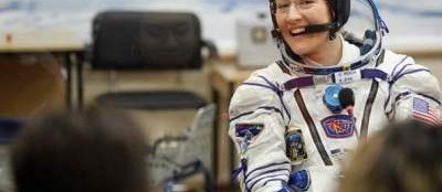 NASA отказалась от женской космической миссии