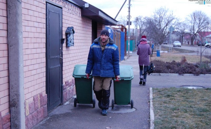 СТАВРОПОЛЬЕ. Жители Невинномысска начали получать бесплатные мусорные контейнеры