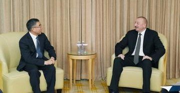 АЗЕРБАЙДЖАН. Ильхам Алиев провел встречу с председателем компании Huawei