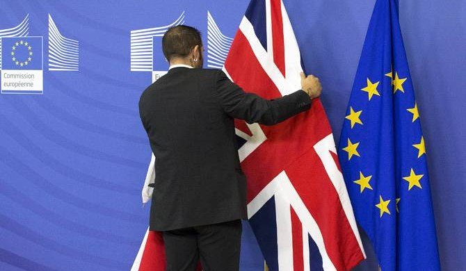 Источник: в ЕС готовы обсуждать вариант таможенного союза с Британией
