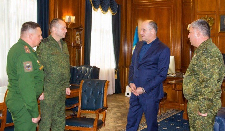 КЧР. Главе Карачаево-Черкесии представлен новый командир 34-й мотострелковой бригады