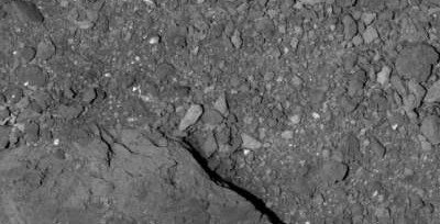 OSIRIS-REx сделал новые фото астероида Бенну