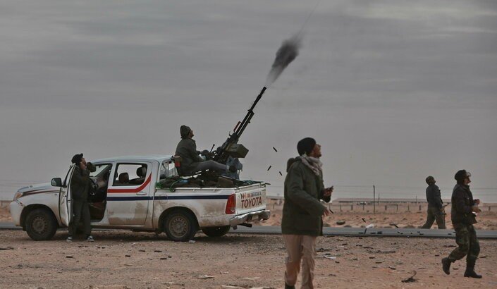 СМИ сообщили о применении военной авиации сторонами конфликта в Ливии