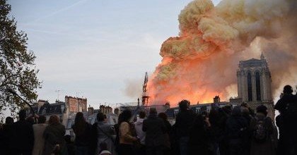 Собору Парижской Богоматери предсказали полное разрушение