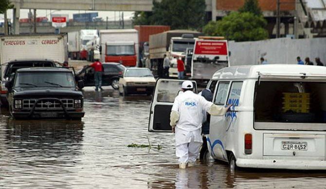 В Бразилии десять человек погибли из-за тропических дождей