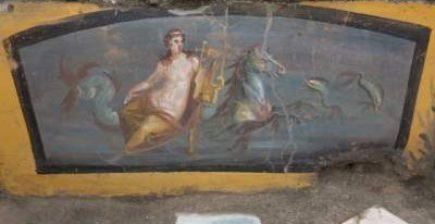 В Помпеях прилавок древней закусочной