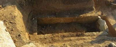 В Ларнаке раскопали сотни древних гробниц 