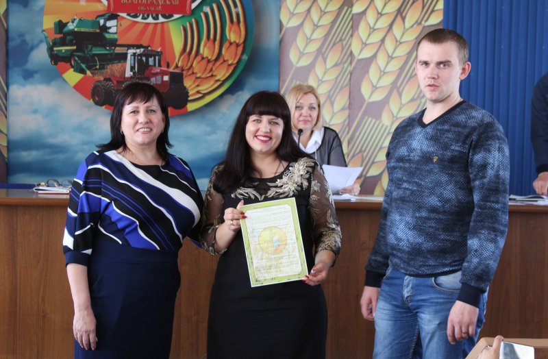 ВОЛГОГРАД. Сельским жителям  области вручили сертификаты на улучшение жилищных условий