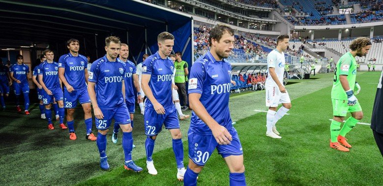 ВОЛГОГРАД. В Волгограде начался футбольный матч между «Ротором» и «Балтикой»