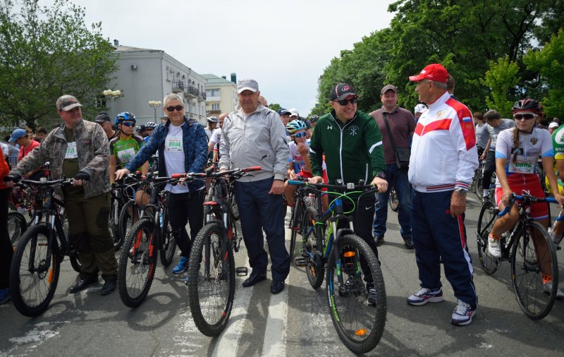 АДЫГЕЯ. Мурат Кумпилов принял участие в веломарофоне ко Дню России