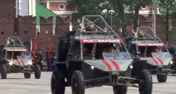 ЧЕЧНЯ. Багги «Чаборз М-3» приняли участие в параде Победы в городе-герое Туле