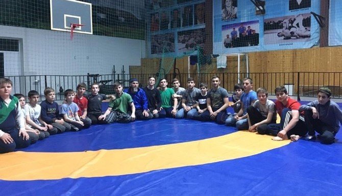 ЧЕЧНЯ. Чеченские борцы готовятся к чемпионату России