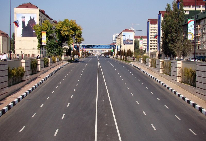 ЧЕЧНЯ. К концу мая в Чечне заключат 23 контракта по ремонту дорожных сетей