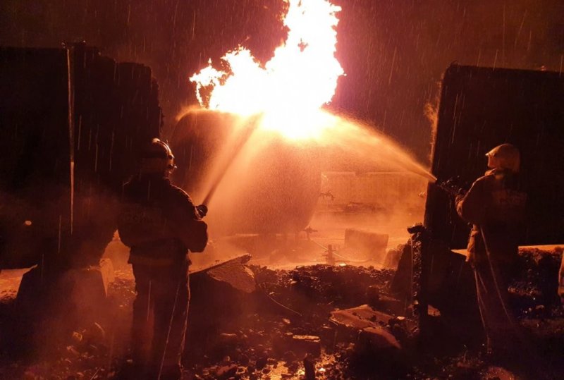 ЧЕЧНЯ. Пожар на АЗС на окраине села Ножай-Юрт ликвидирован