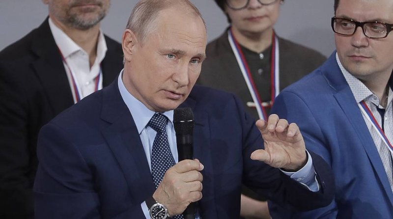 ЧЕЧНЯ. В. Путин пообещал обсудить возможность предоставить городским телеканалам цифровые частоты