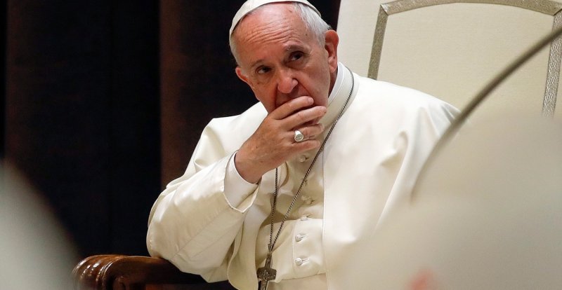 Папа Римский призвал пользователей социальных сетей быть сдержаннее