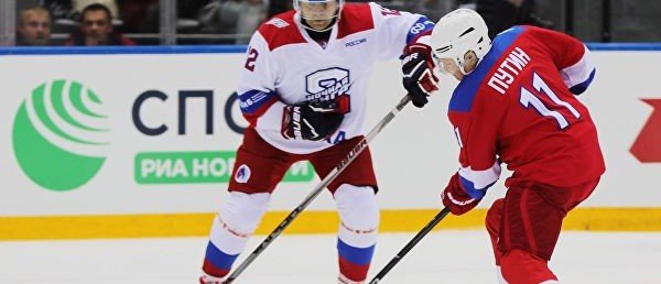 Путин забил 10 шайб в гала-матче Ночной хоккейной лиги в Сочи