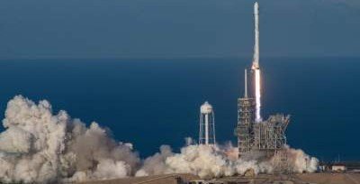 SpaceX запустила корабль Cargo Dragon к МКС