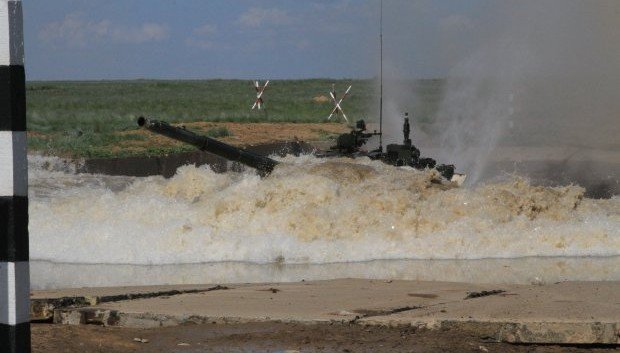 ВОЛГОГРАД. На полигоне Прудбой под Волгоградом начались танковые баталии