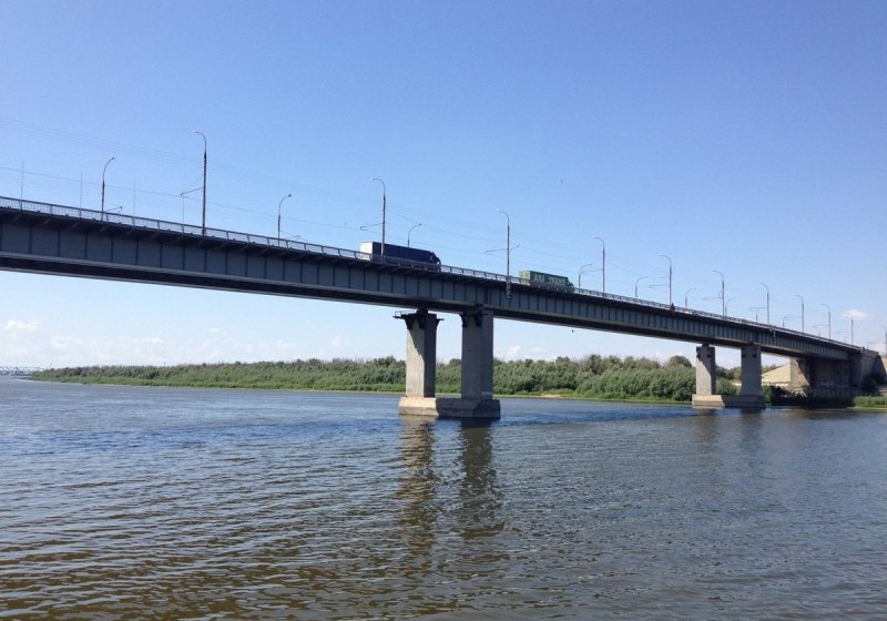 АСТРАХАНЬ. В Астрахани полиция спасла женщину на Новом мосту