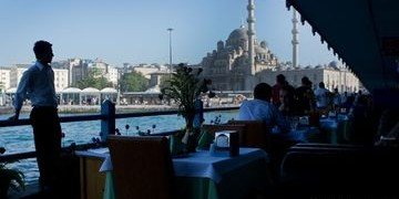 АЗЕРБАЙДЖАН. Отельеры Грузии готовы запустить шаттлы из аэропортов Баку, Еревана и Трабзона