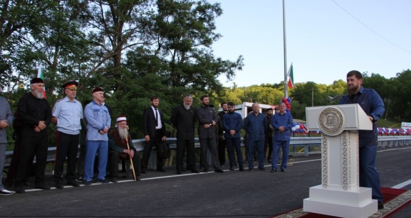 ЧЕЧНЯ. Глава Чечни открыл новый мост в Курчалоевском районе