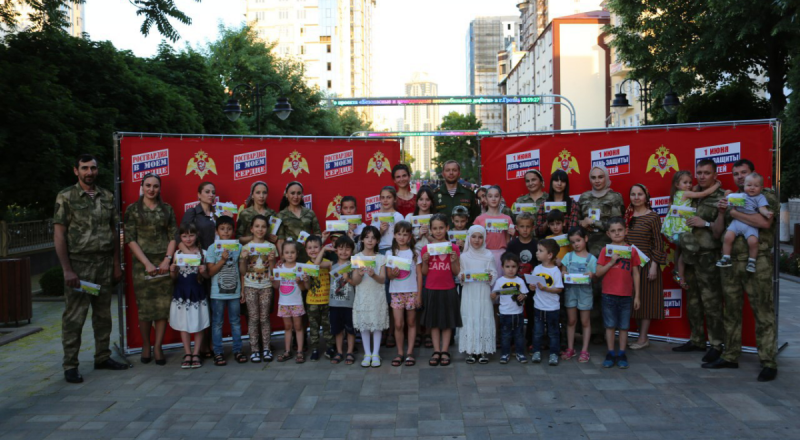 ЧЕЧНЯ. В Грозном прошел флешмоб, приуроченный к Международному дню защиты детей