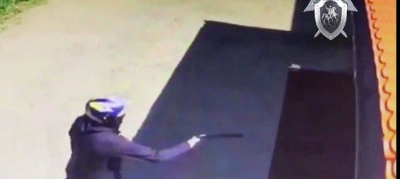 Киллер в шлеме застрелил директора торгового центра в Подмосковье
