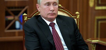 Путин уволил двух генералов из дела Голунова