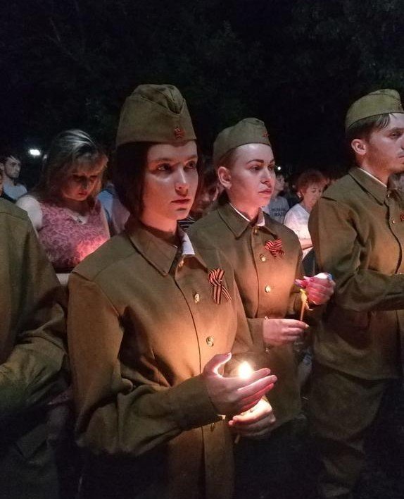 СТАВРОПОЛЬЕ. Более 8 тысяч жителей Невинномысска приняли участие в мероприятии «Свеча Памяти»