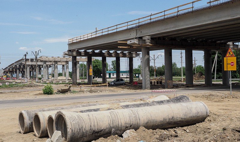 СТАВРОПОЛЬЕ. Строительство путепровода в Невинномысске приблизилось к "экватору"